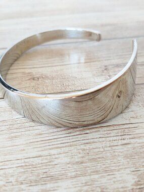 Asymmetric Cuff Bracelet Silvertone Fashion Jewelry Metal Costume Jewelry Boho